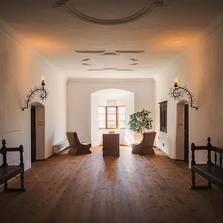 Ansitz Heufler By Norbert Niederkofler فندق